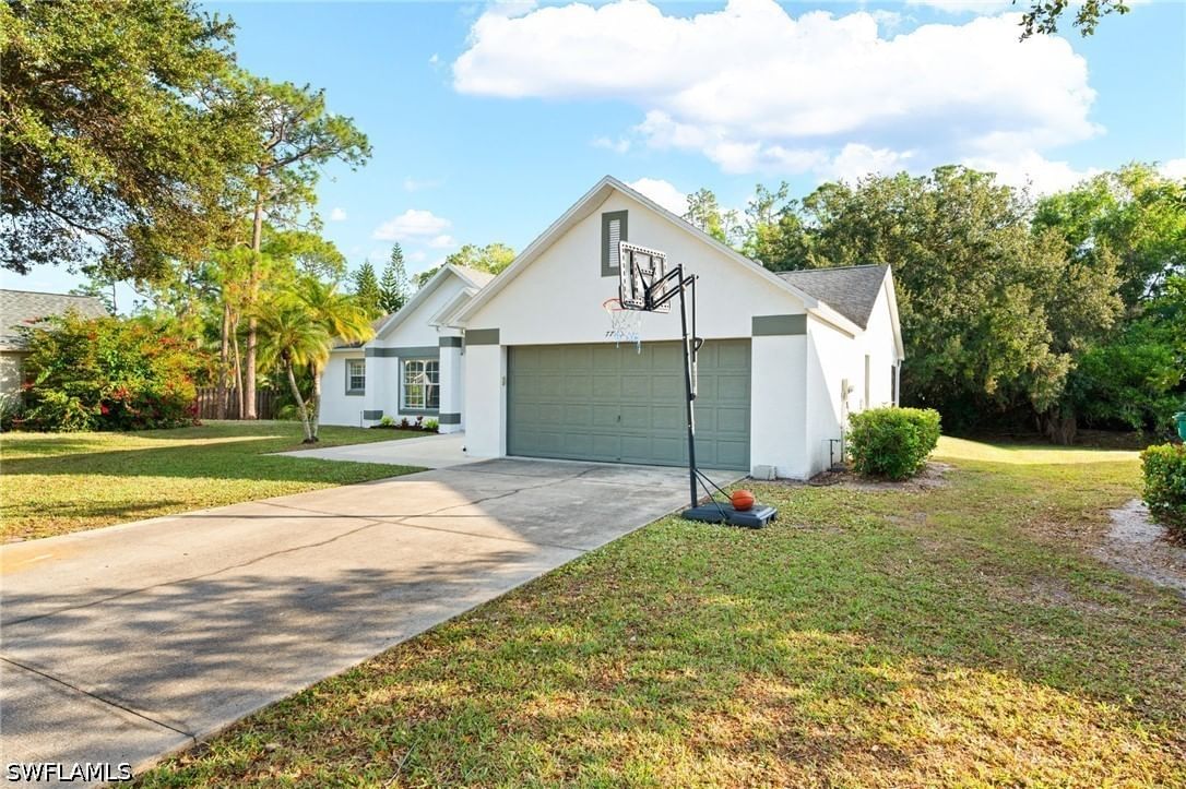 7780 Scarlet Court, Naples, FL 34104 photo 3