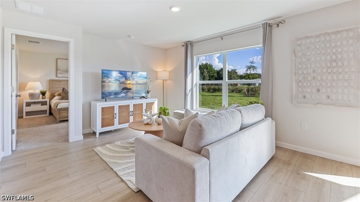 2926 NW 8TH Place, Cape Coral, FL 33993 photo 3