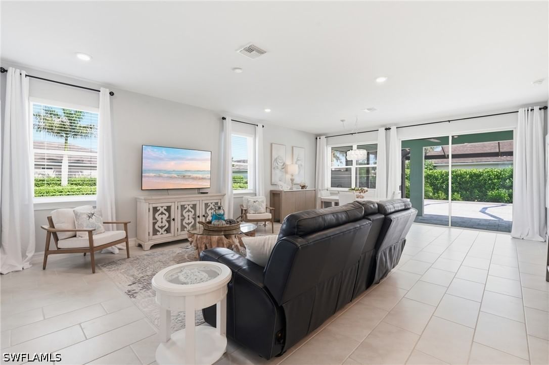 28056 Seasons Tide Avenue, Bonita Springs, FL 34135 photo 2