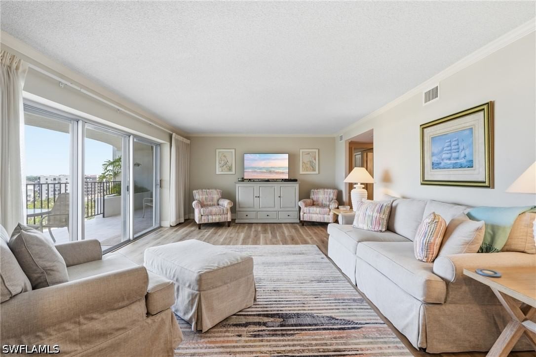 3951 Gulf Shore Boulevard N #700, Naples, FL 34103 photo 2
