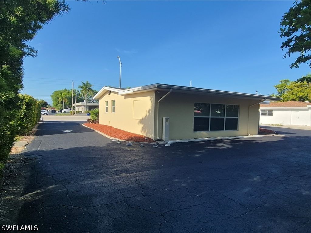 1625 Colonial Boulevard, Fort Myers, FL 33907 photo 3