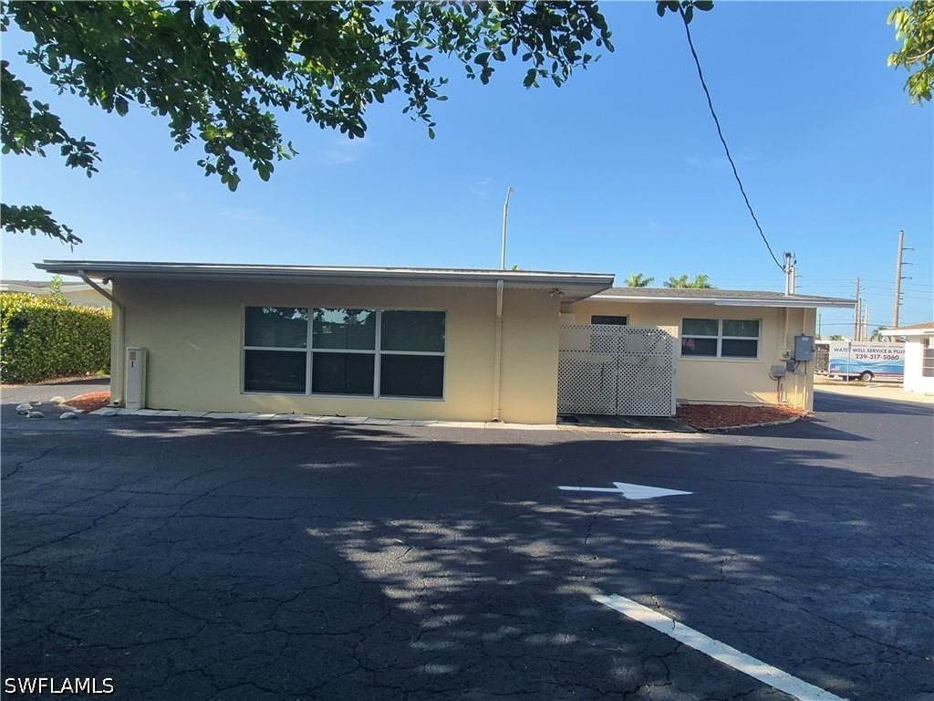 1625 Colonial Boulevard, Fort Myers, FL 33907 photo 5