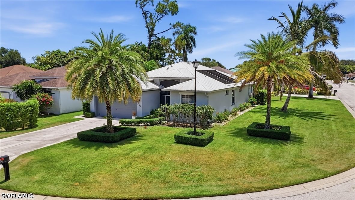 295 Stanhope Circle, Naples, FL 34104 photo 5