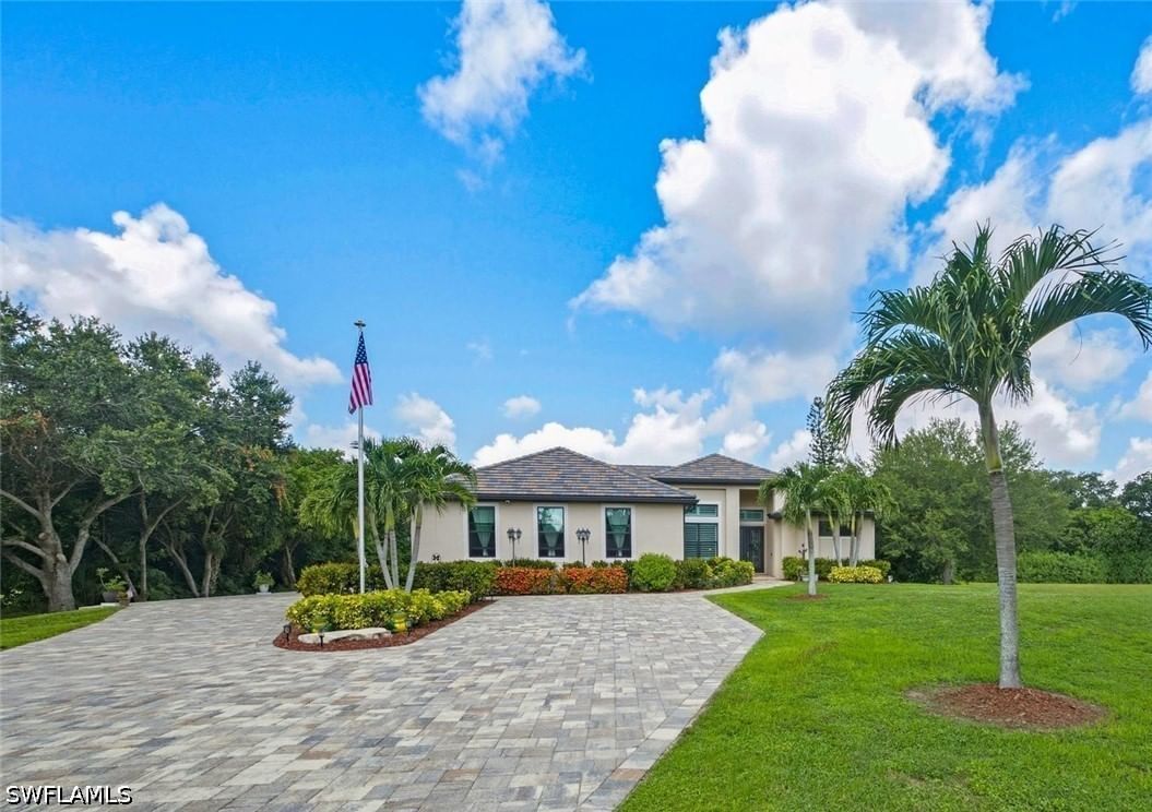 21156 See See Street, Estero, FL 33928 photo 2