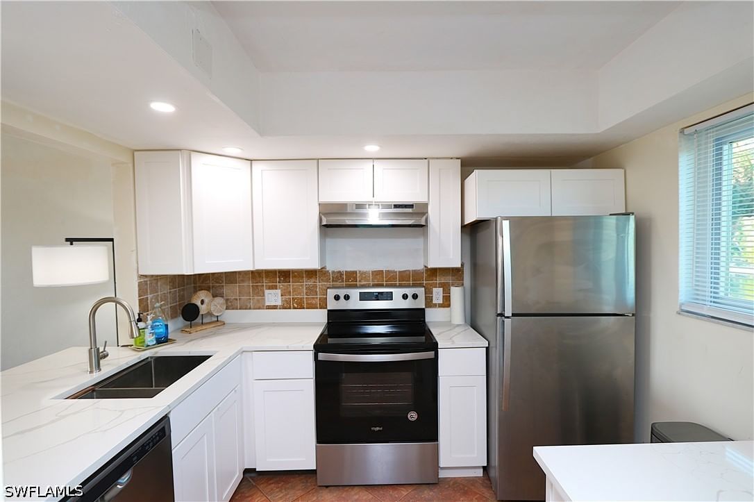 1004 Manatee Road #H202, Naples, FL 34114 photo 5