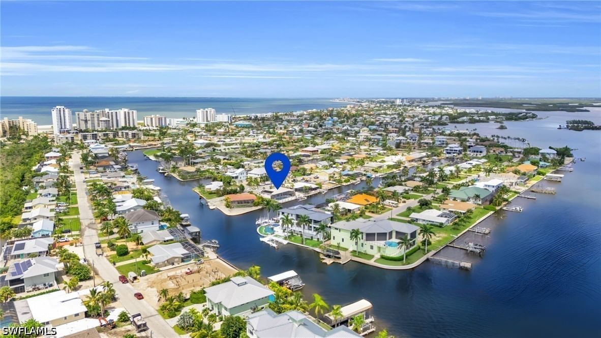 23 Palmview Boulevard, Fort Myers Beach, FL 33931 photo 2