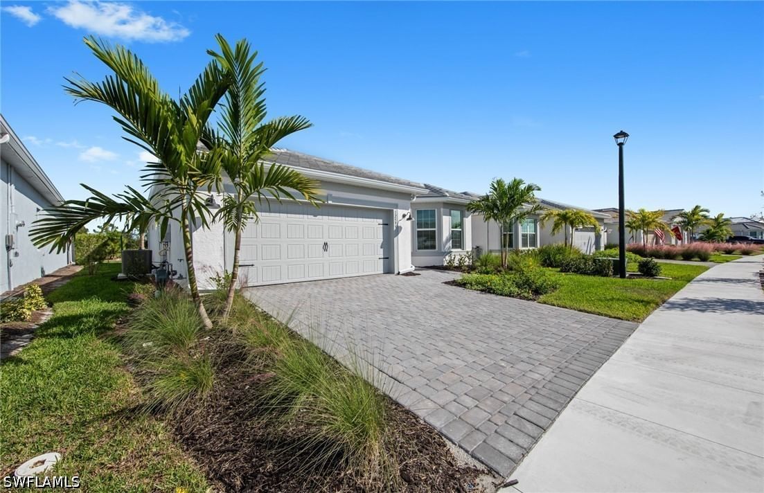 12416 Basalt Lane, Alva, FL 33920 photo 3