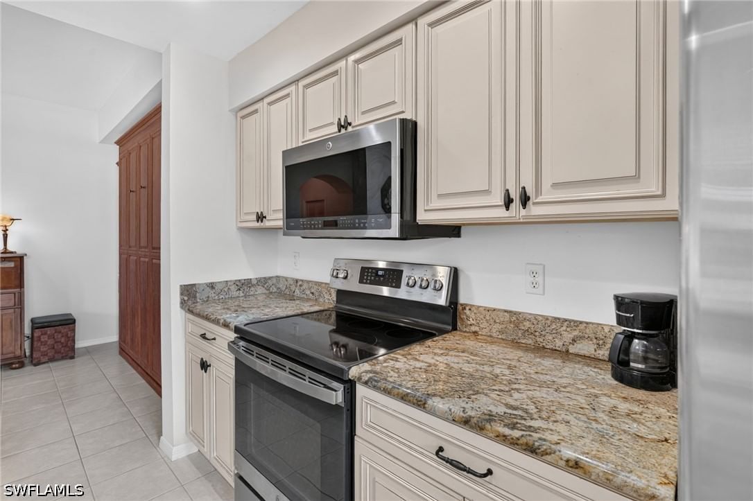 9350 Highland Woods Boulevard #4405, Bonita Springs, FL 34135 photo 3