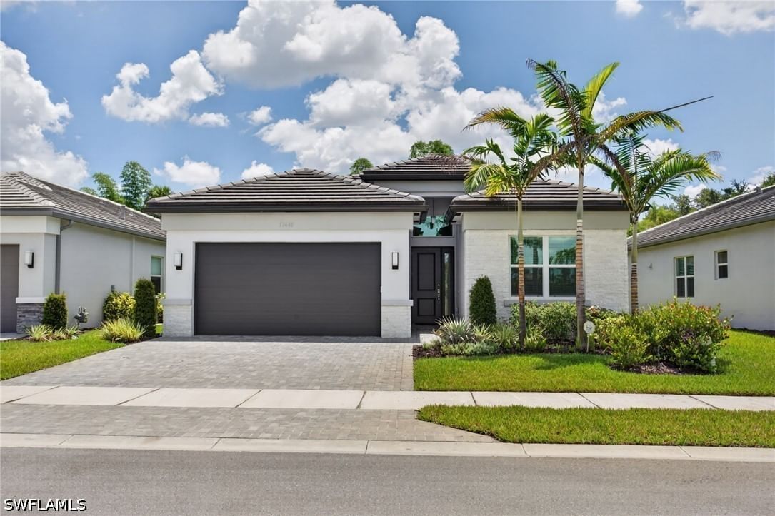 12448 Violet Lane, Naples, FL 34120 photo 2