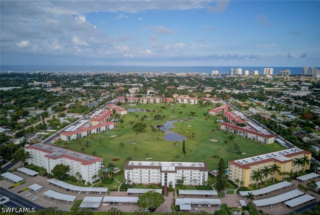 21 High Point Circle E #305, Naples, FL 34103 photo 2