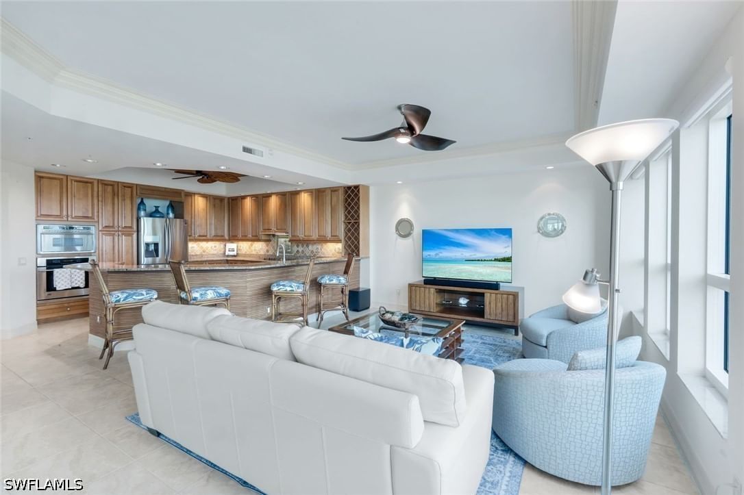 295 Grande Way #T-04, Naples, FL 34110 photo 5