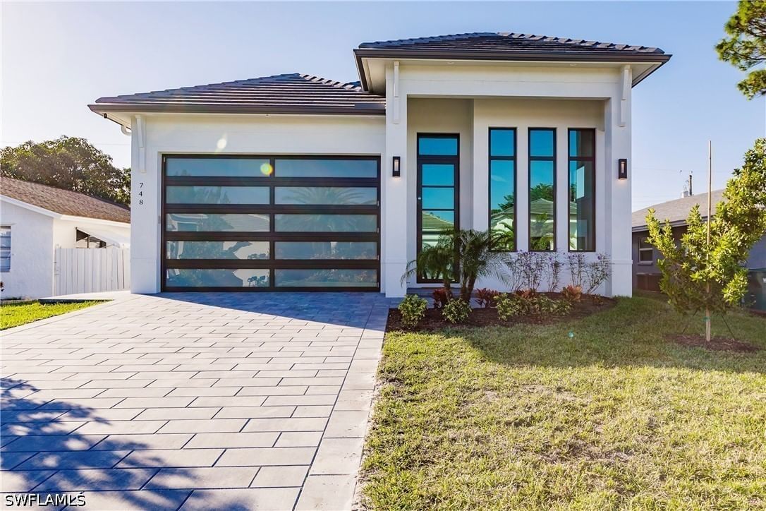 748 110th Avenue N, Naples, FL 34108 photo 3