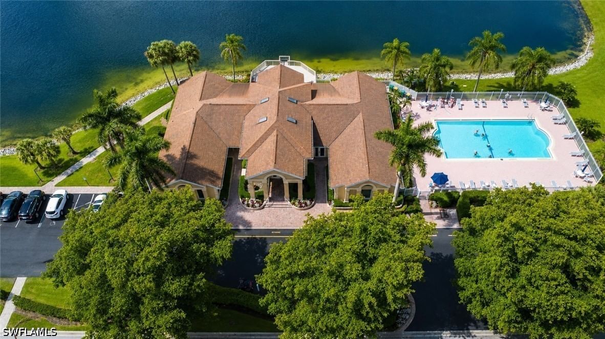 2888 W Crown Pointe Boulevard, Naples, FL 34112 photo 5