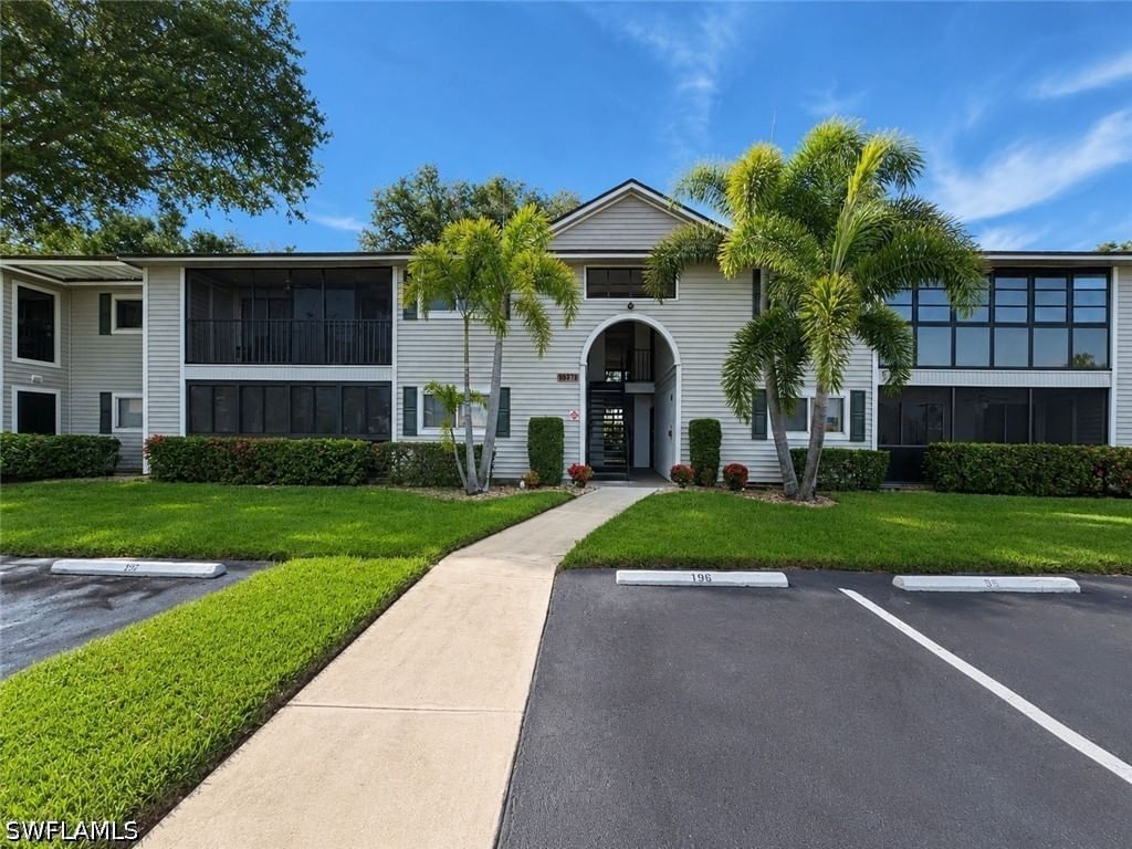 8041 S Woods Circle #14, Fort Myers, FL 33919 photo 2