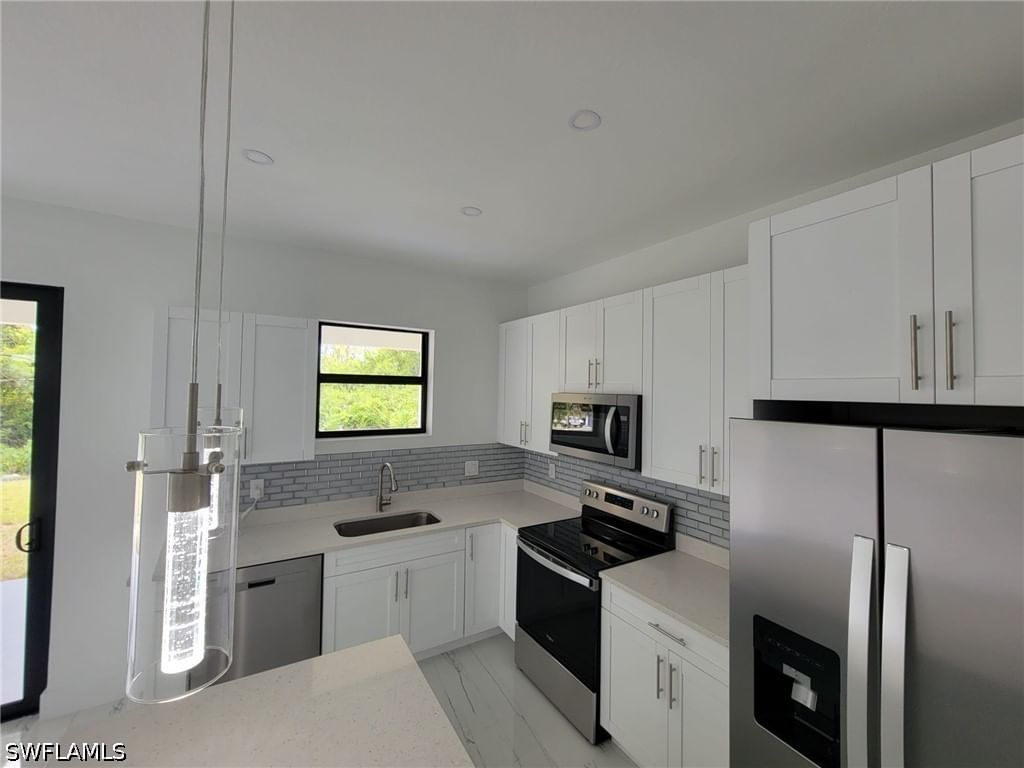 884-886 Milwaukee Boulevard, Lehigh Acres, FL 33974 photo 4
