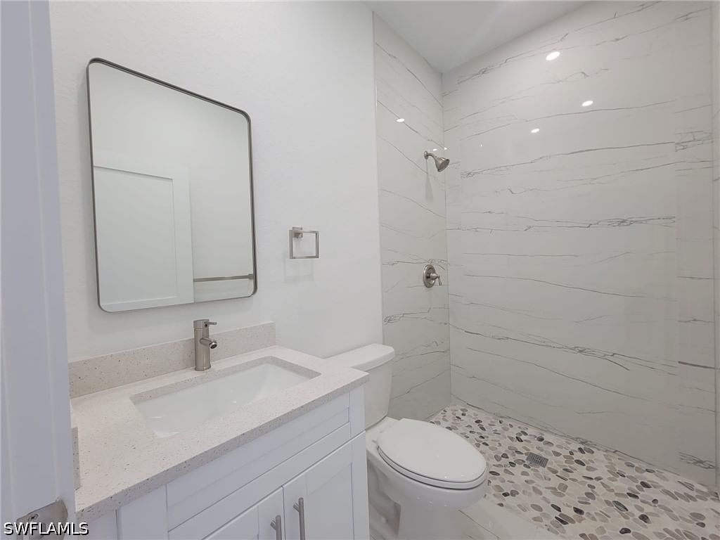 884-886 Milwaukee Boulevard, Lehigh Acres, FL 33974 photo 5