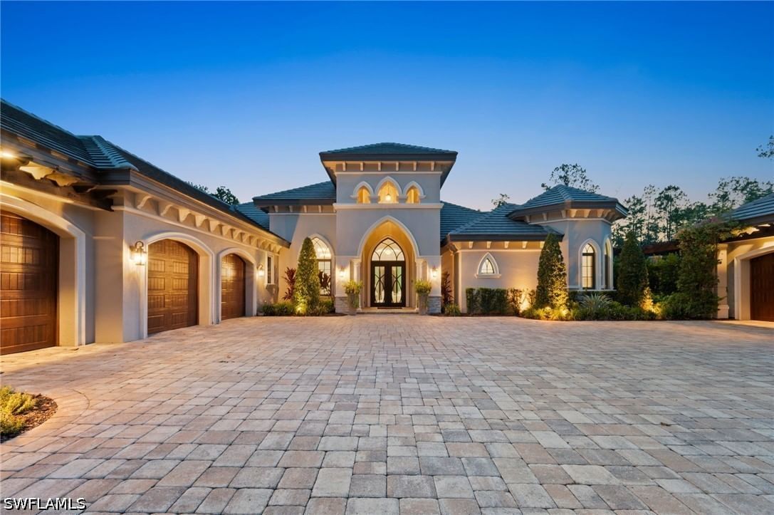 6641 Edgecumbe Drive, Naples, FL 34119 photo 3
