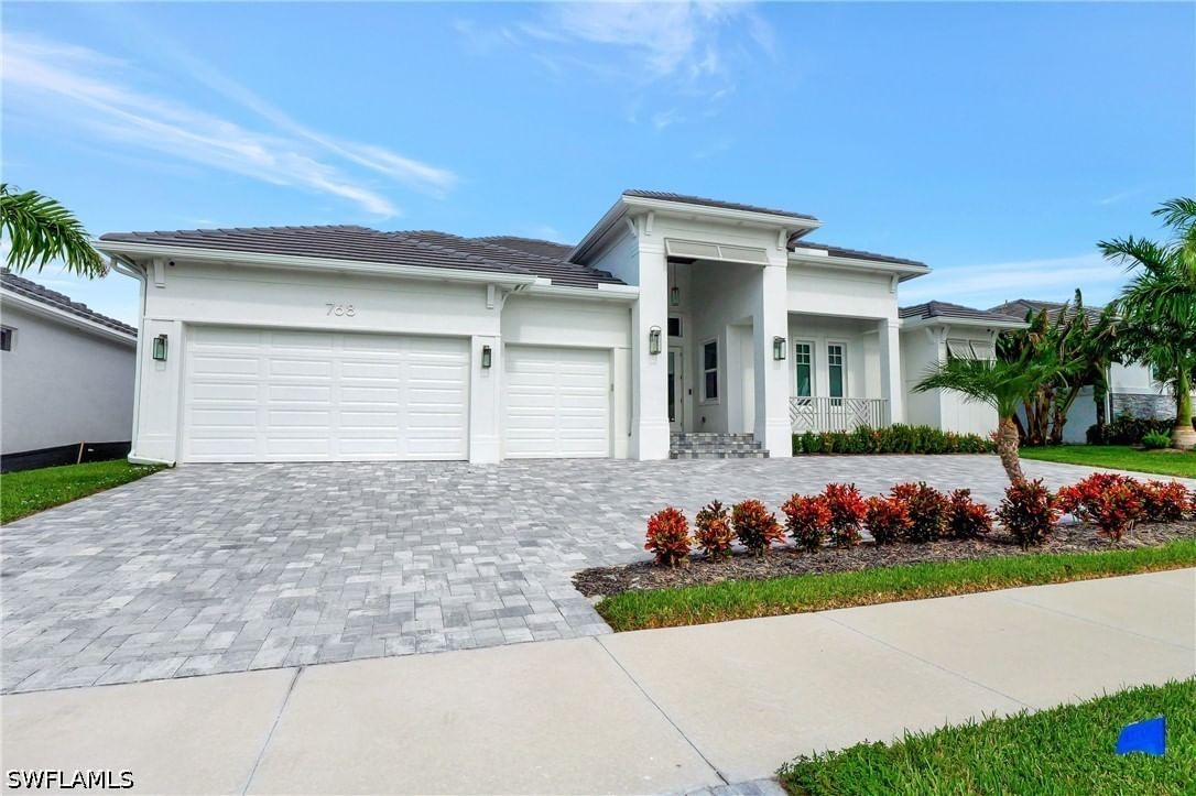768 Amazon Court, Marco Island, FL 34145 photo 4