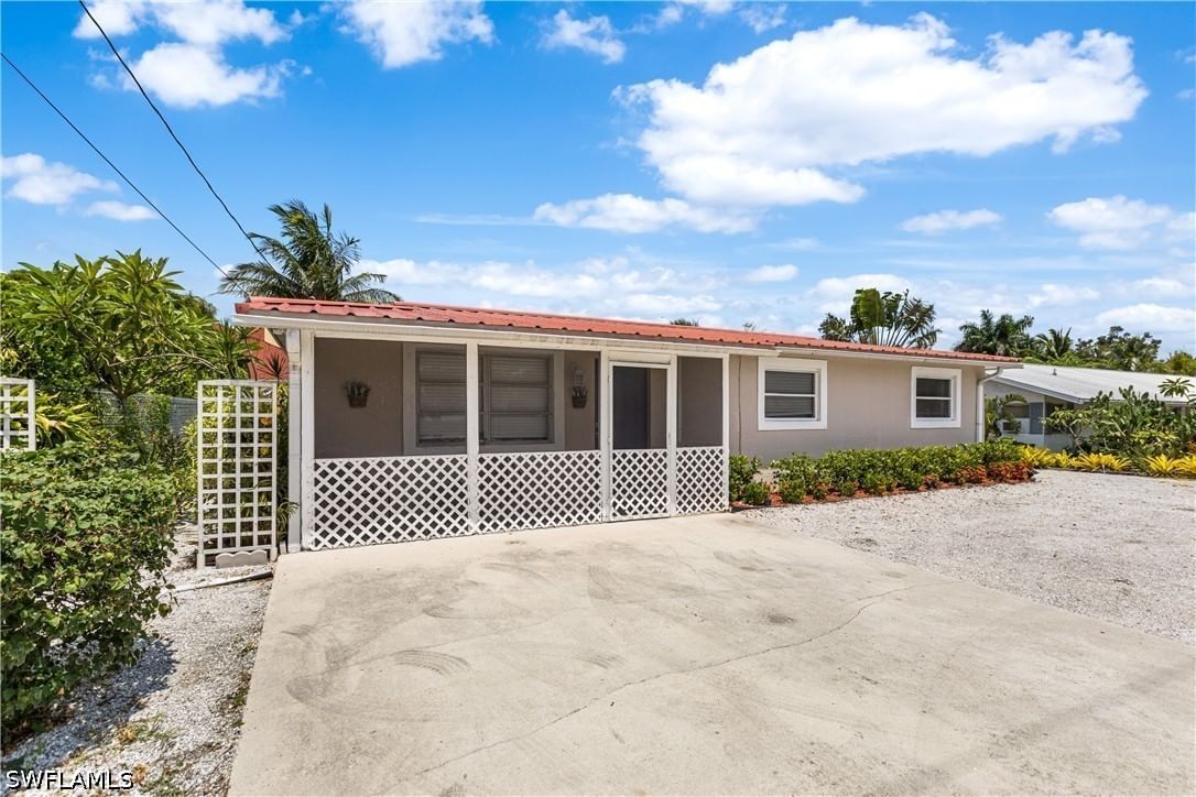 2191 Thomasson Drive, Naples, FL 34112 photo 2