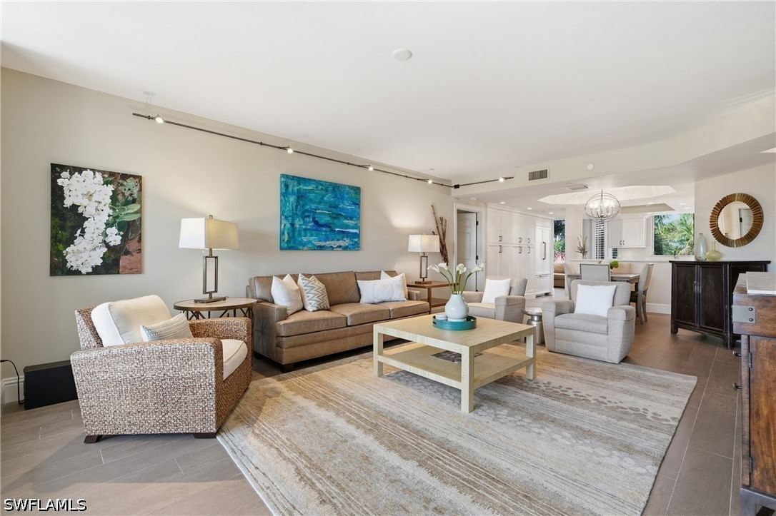 7225 Pelican Bay Boulevard #302, Naples, FL 34108 photo 2