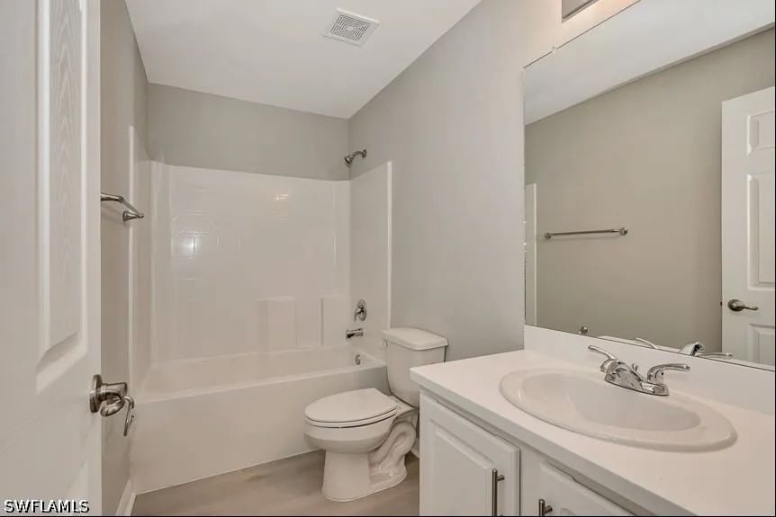 508 Cottonwood Avenue S, Lehigh Acres, FL 33974 photo 5