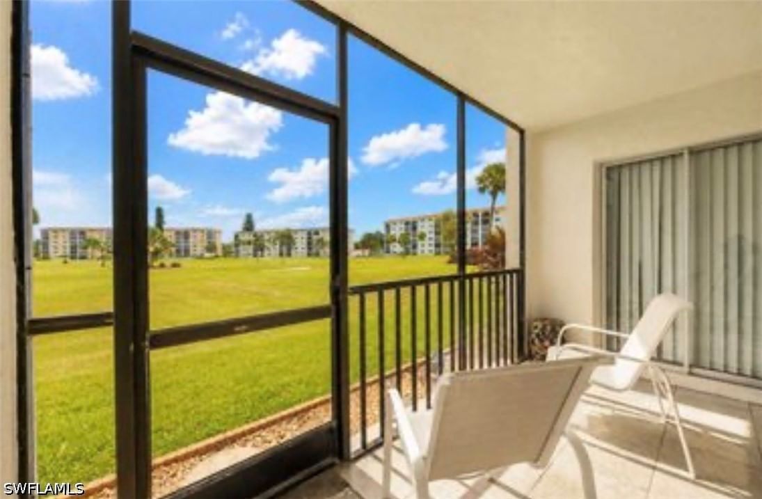 41 High Point Circle S #105, Naples, FL 34103 photo 3