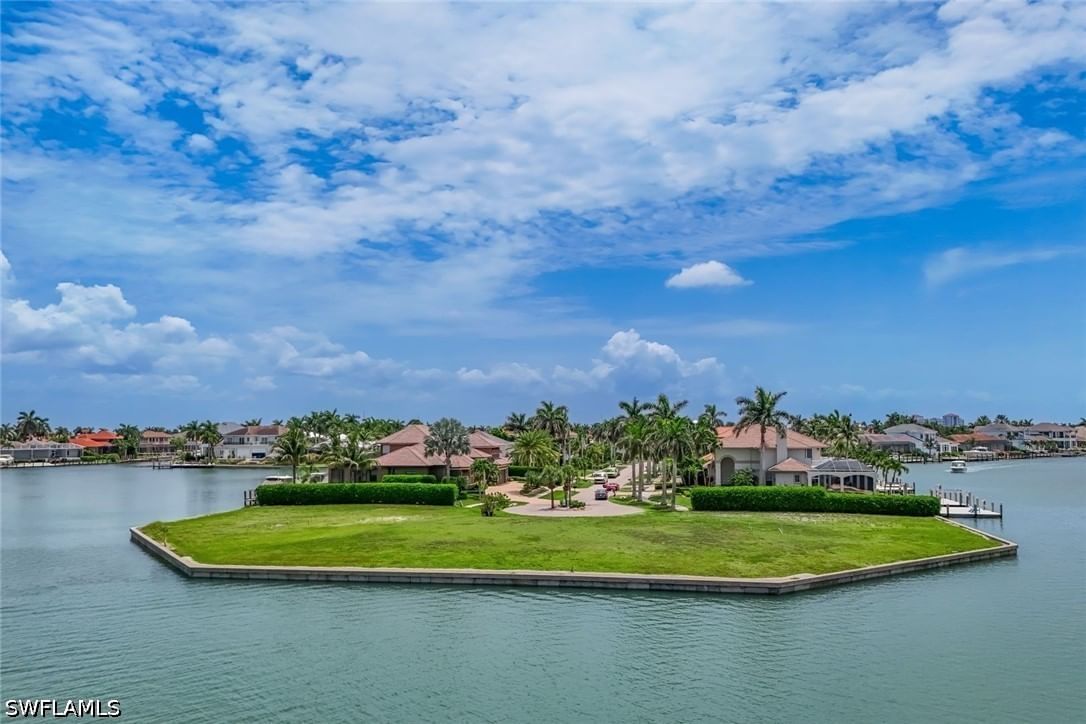620 Rockport Court, Marco Island, FL 34145 photo 5