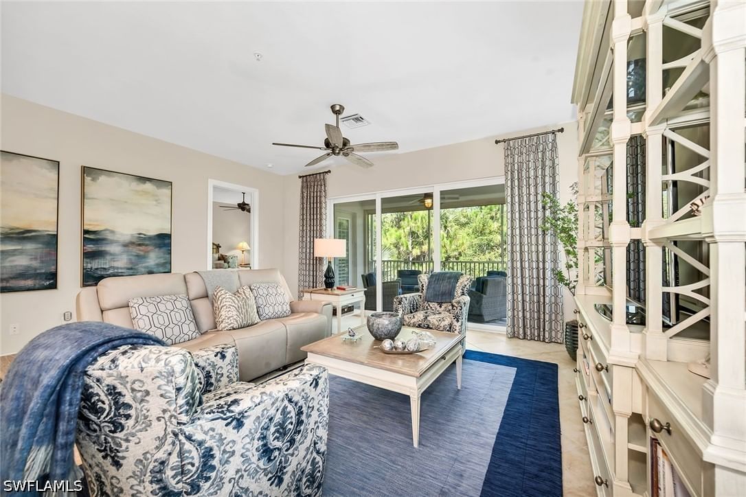 7825 Hawthorne Drive #2104, Naples, FL 34113 photo 2