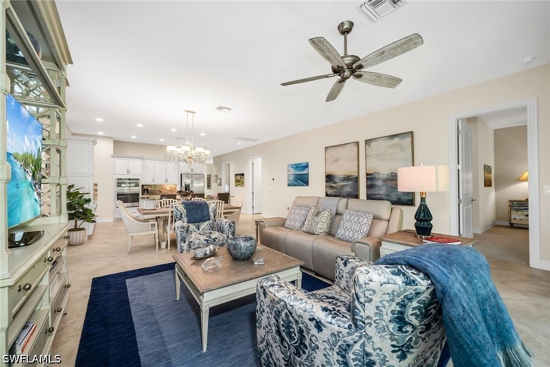 7825 Hawthorne Drive #2104, Naples, FL 34113 photo 4