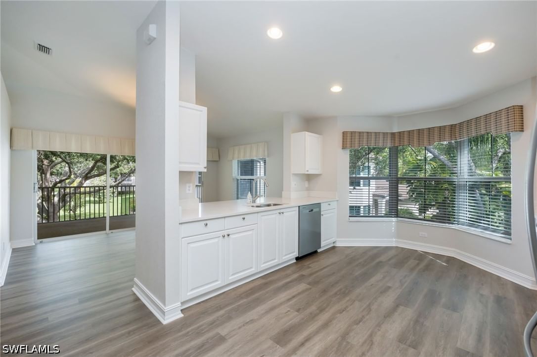 300 Diamond Circle #308, Naples, FL 34110 photo 5