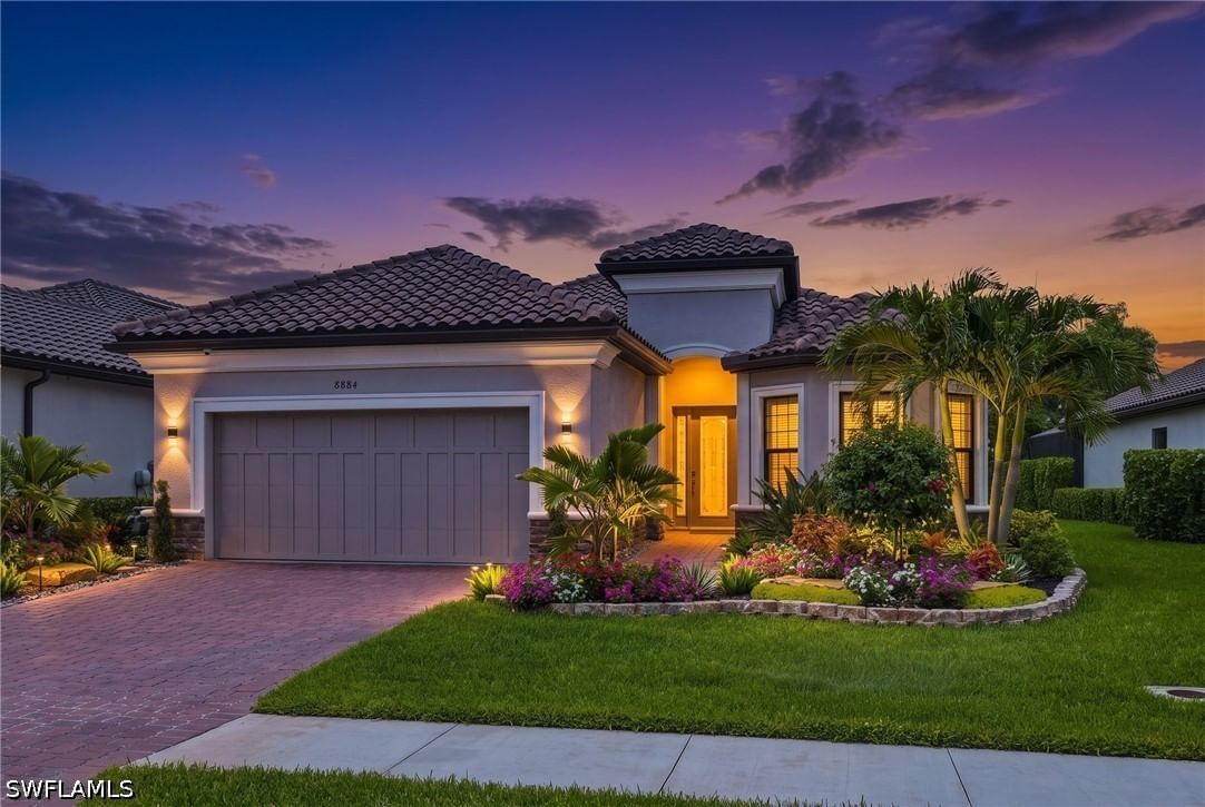 8884 Scarlotti Place, Naples, FL 34119 photo 2