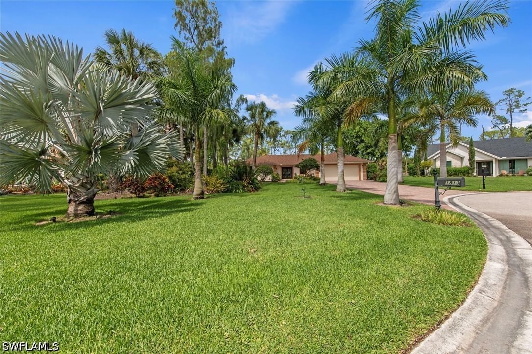 1813 Princess Court, Naples, FL 34110 photo 3