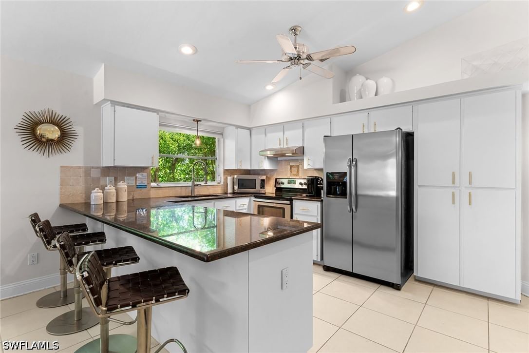 580 97th Avenue N, Naples, FL 34108 photo 4