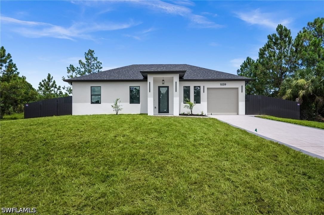 1039 Bassinger Avenue S, Lehigh Acres, FL 33974 photo 5