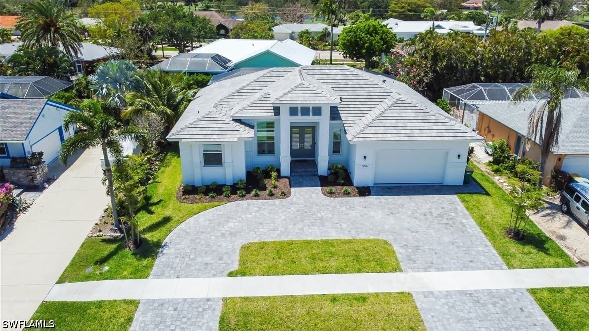 554 N Barfield Drive, Marco Island, FL 34145 photo 2