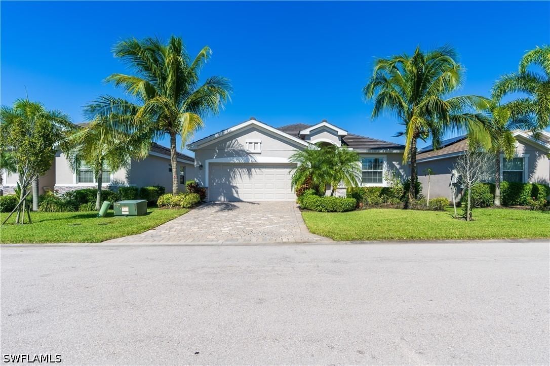 3669 Crimson Lane, Fort Myers, FL 33916 photo 2