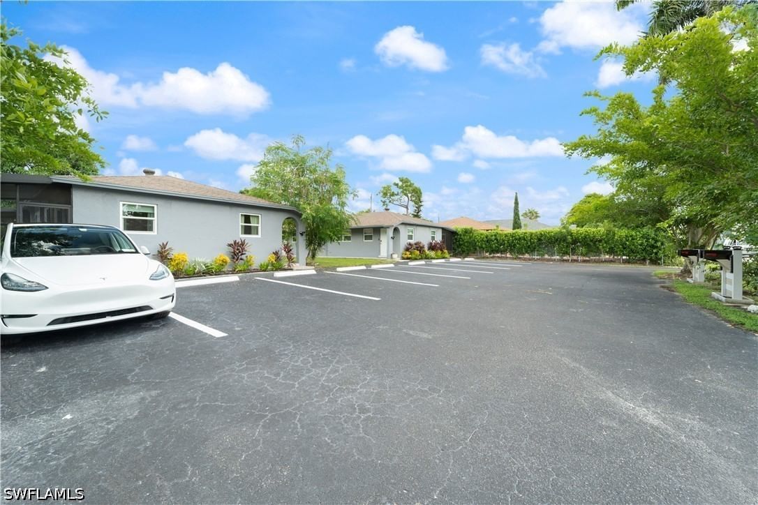 3365 Estey Avenue, Naples, FL 34104 photo 2