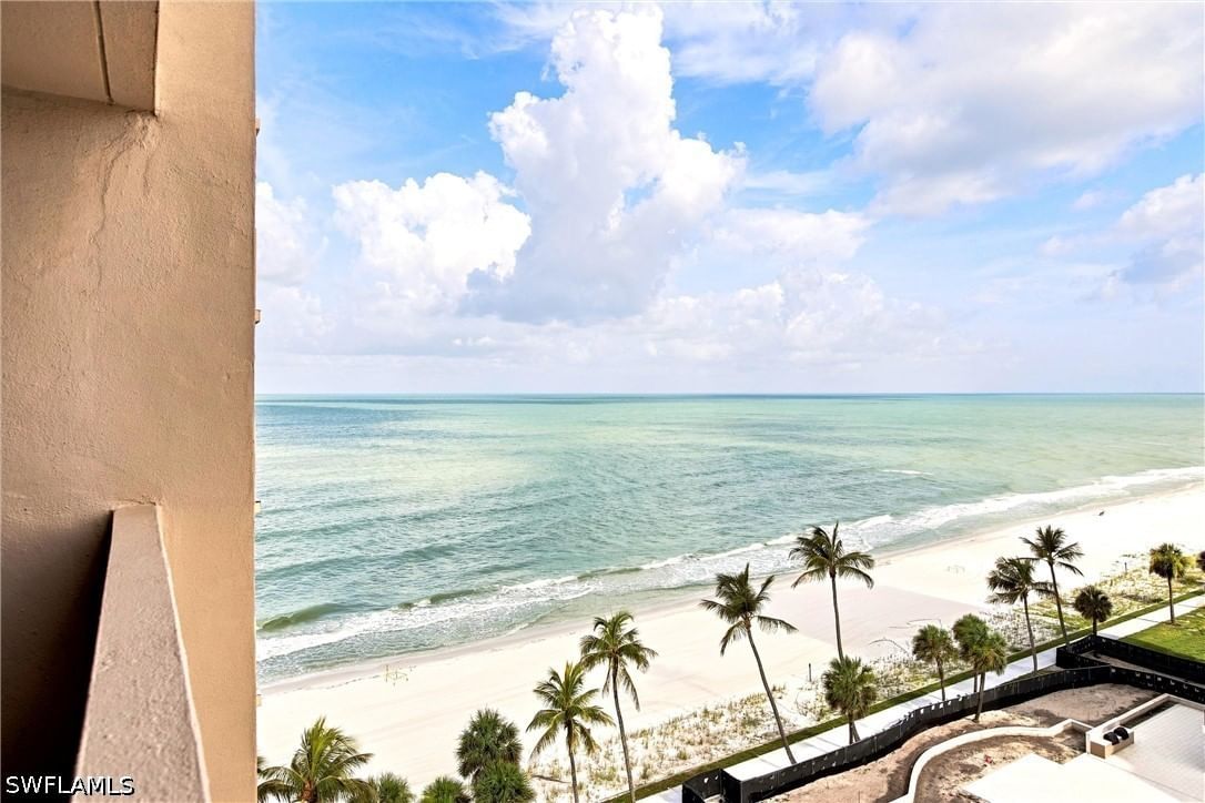 4001 Gulf Shore Boulevard N #904, Naples, FL 34103 photo 2