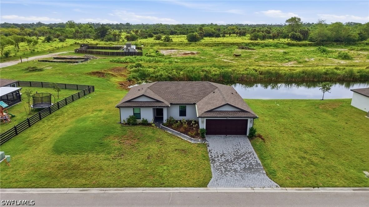 811 Gen Chesty Puller Court, Labelle, FL 33935 photo 4