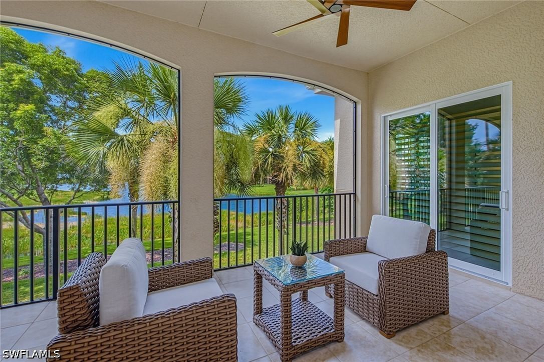 3053 Aviamar Circle #203, Naples, FL 34114 photo 2