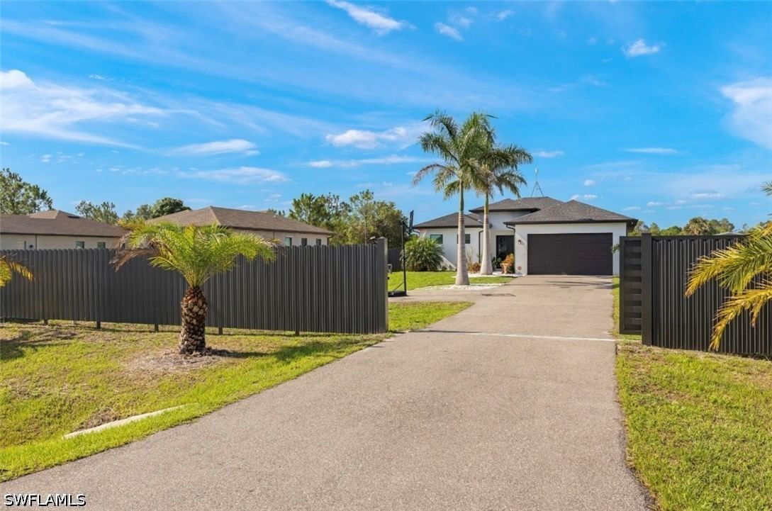 2552 70th Avenue NE, Naples, FL 34120 photo 3