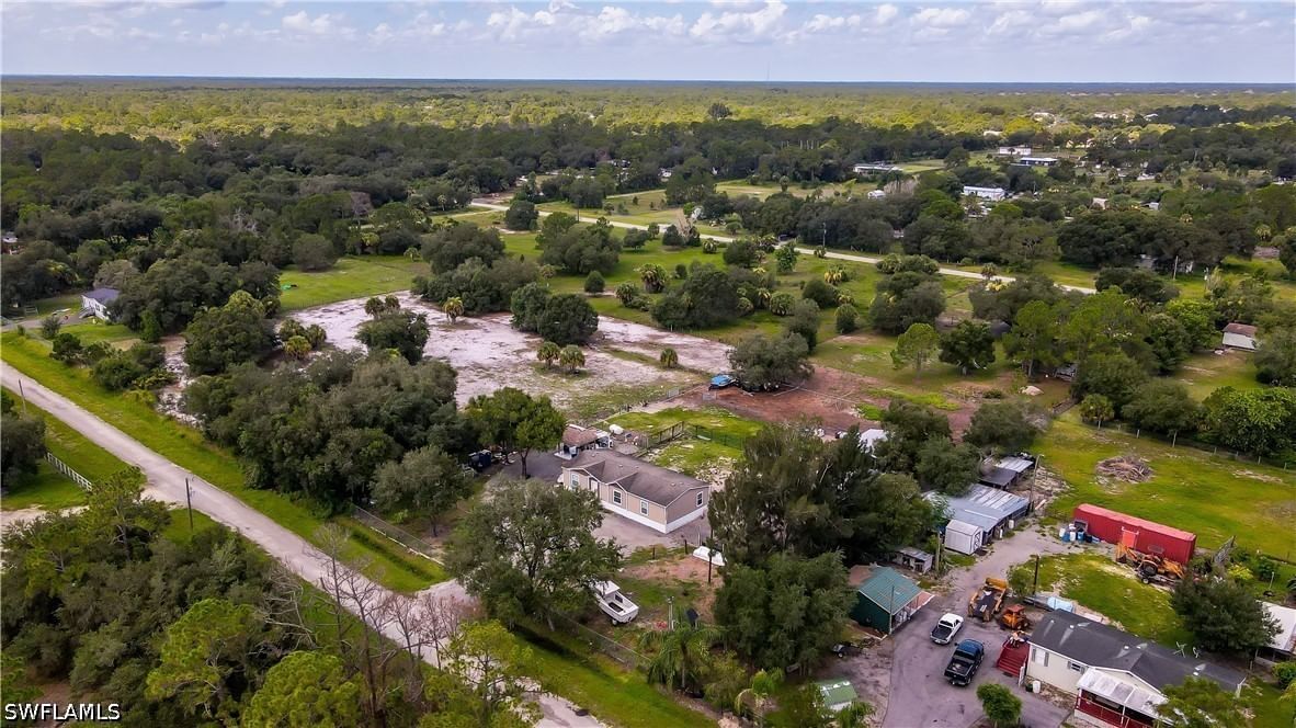 130 S Nogal Street, Clewiston, FL 33440 photo 4