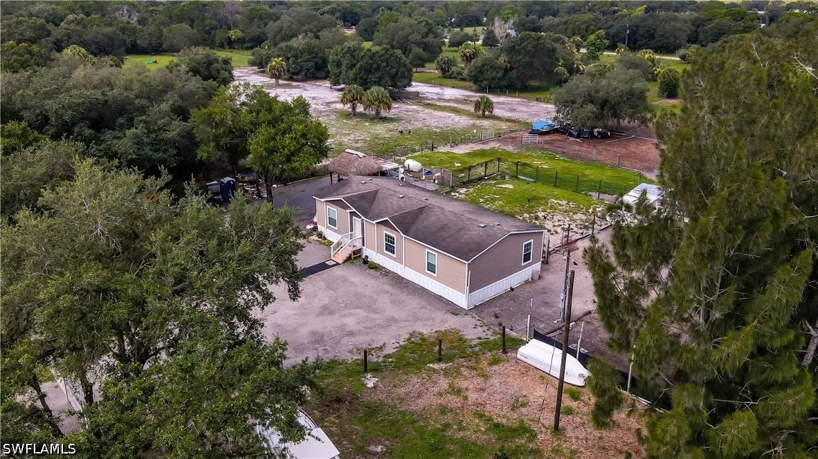 130 S Nogal Street, Clewiston, FL 33440 photo 5
