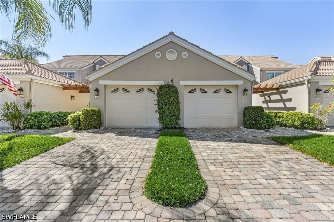 5693 Heron Lane #503, Naples, FL 34110 photo 4