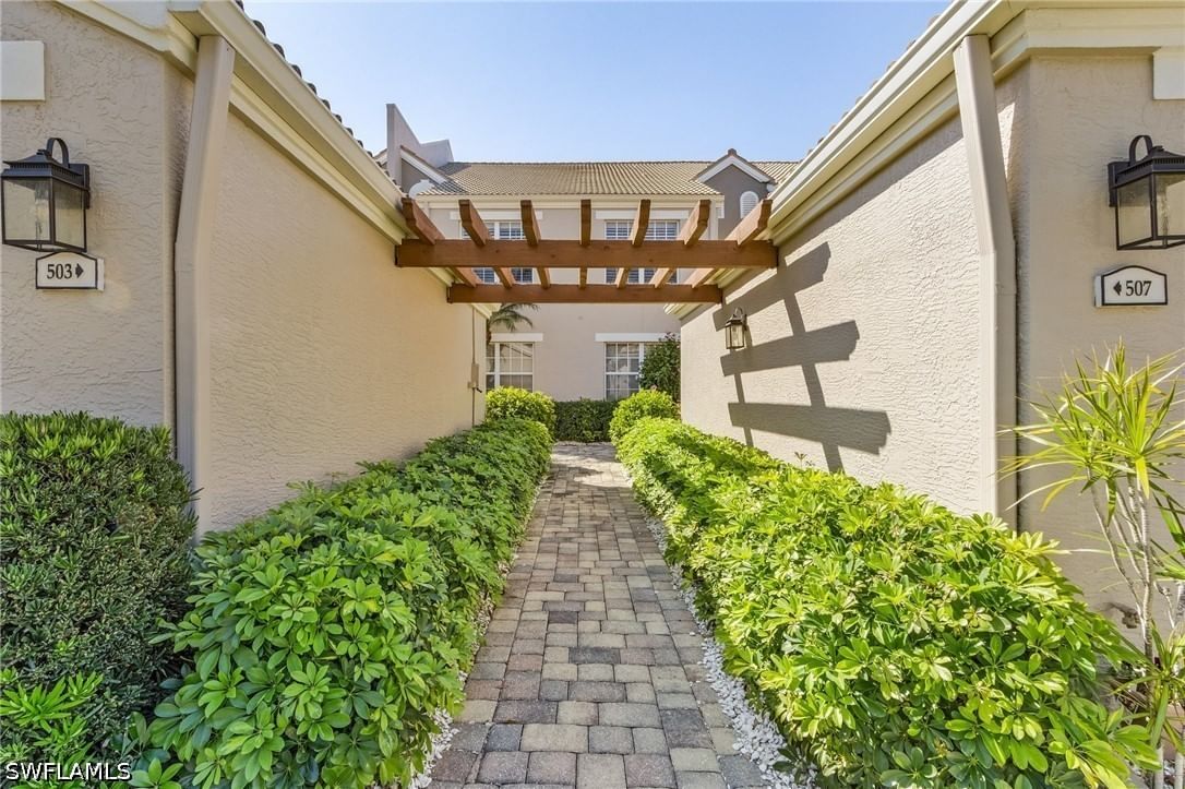 5693 Heron Lane #503, Naples, FL 34110 photo 5