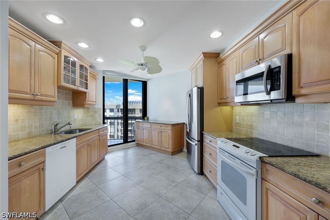 220 S Collier Boulevard #1404, Marco Island, FL 34145 photo 5