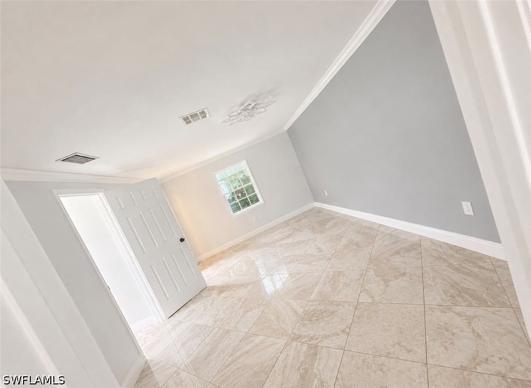 565 6th Street SE, Naples, FL 34117 photo 5