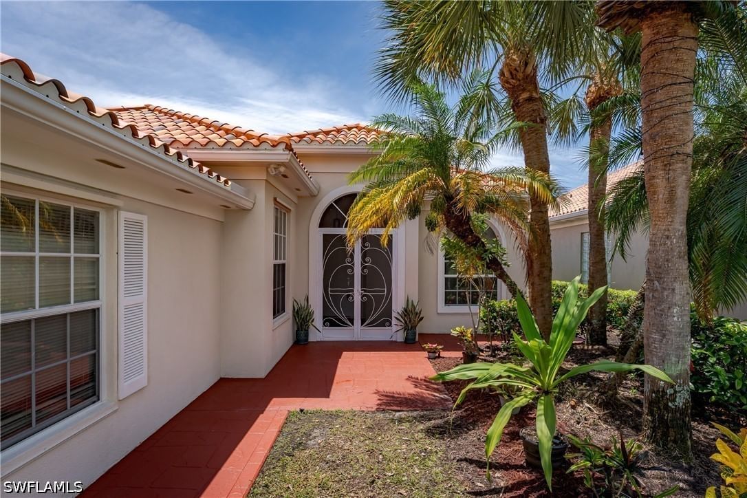 4892 San Pablo Court, Naples, FL 34109 photo 2