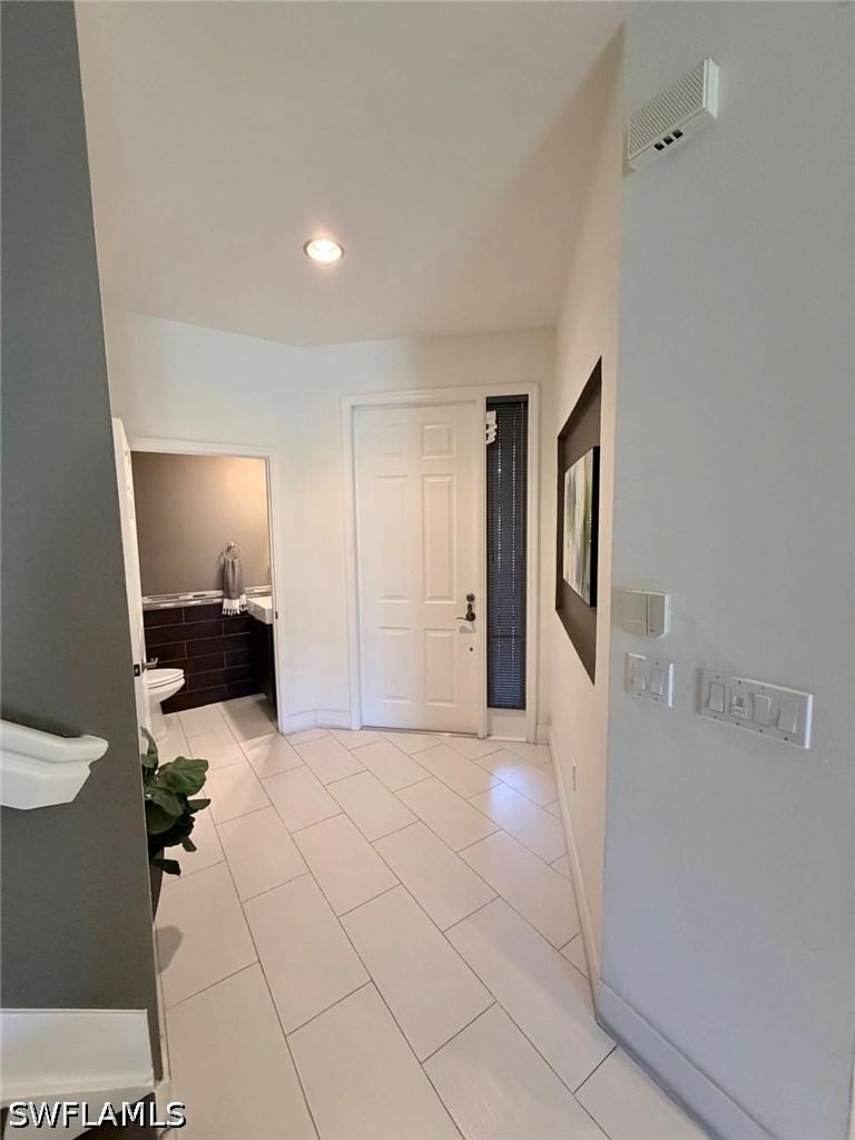 7317 Bristol Circle, Naples, FL 34120 photo 5