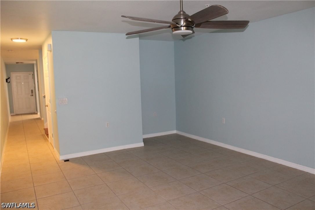 9076 Gervais Circle #403, Naples, FL 34120 photo 4